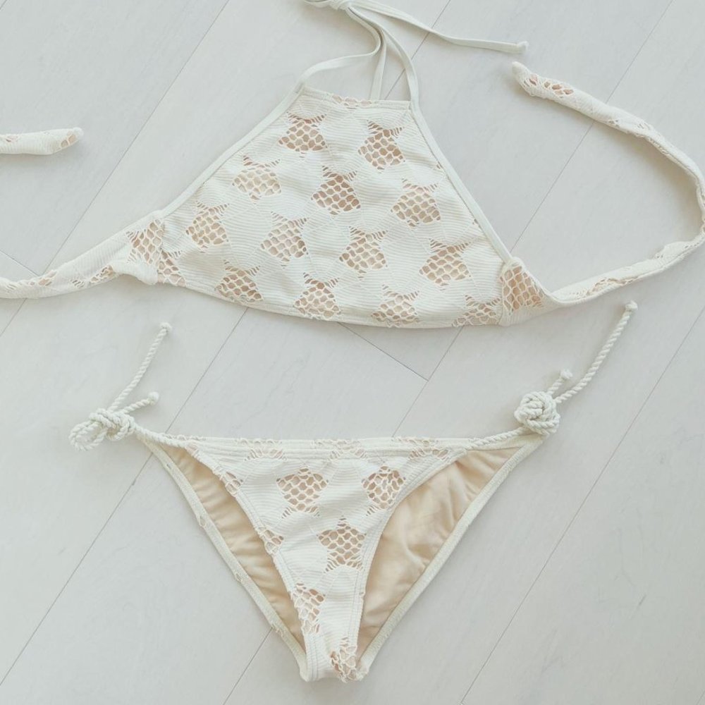 New Billabong Halter bikini top S & bottom M